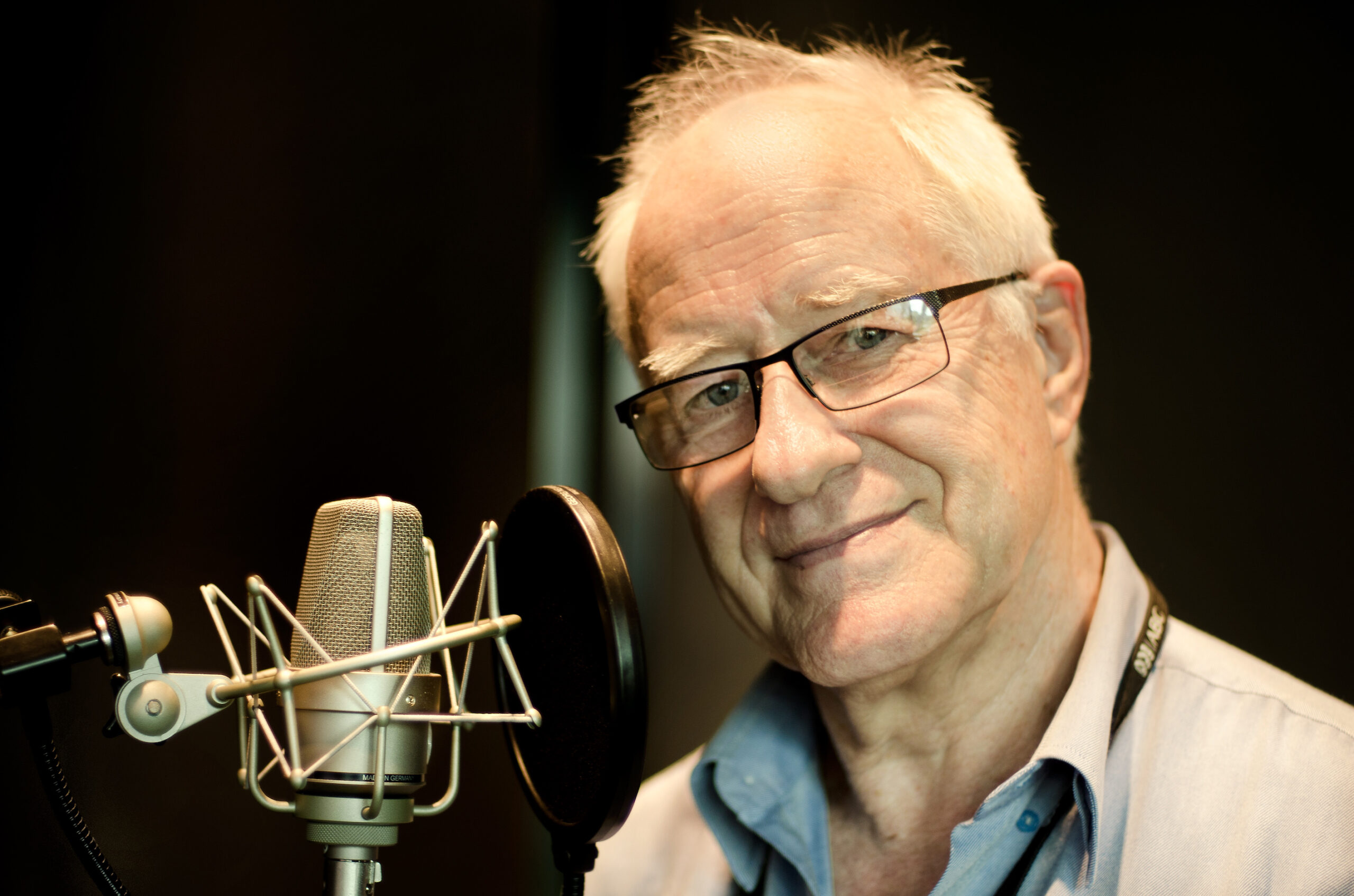 AN AUDIENCE WITH ROLY SUSSEX -  "How intelligent is Artificial Intelligence?