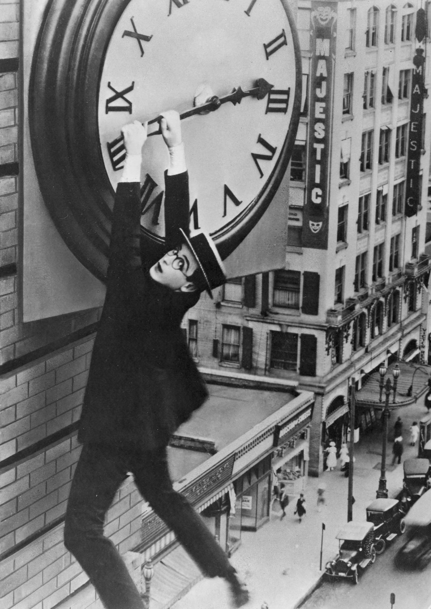 SILENT FILM - SAFETY LAST - 1923 - HAROLD LLOYD